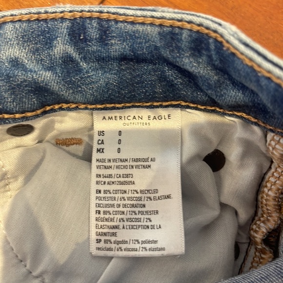 American Eagle Shorts - Picture 4 of 5